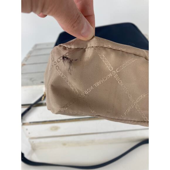 MICHAEL KORS, NAVY BLUE NYLON MEDIUM CROSSBODY BAG (ASIS) - Picture 13 of 15